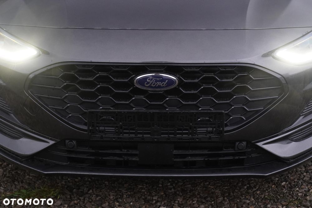 Ford Focus 1.0 EcoBoost mHEV ST-Line X - 18