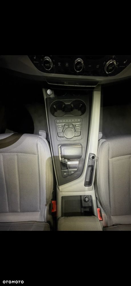 Audi A4 Limousine - 32