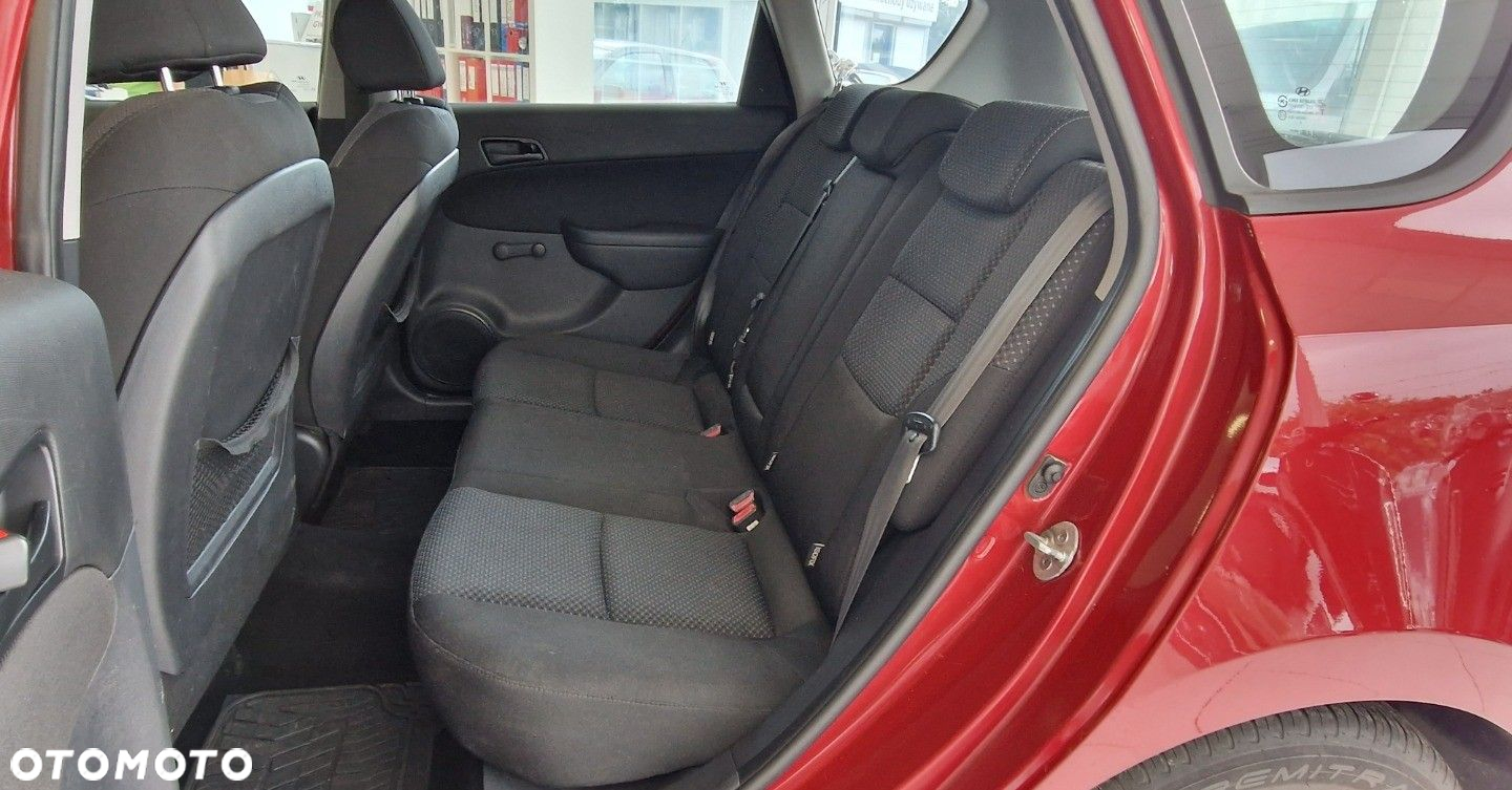 Hyundai i30 - 16