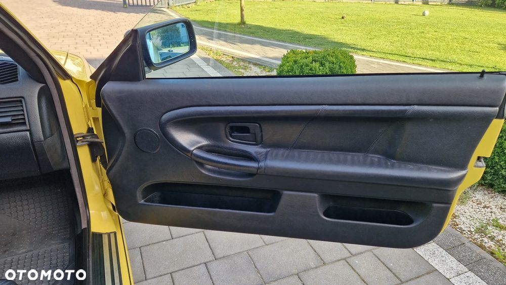BMW Seria 3 316i - 21