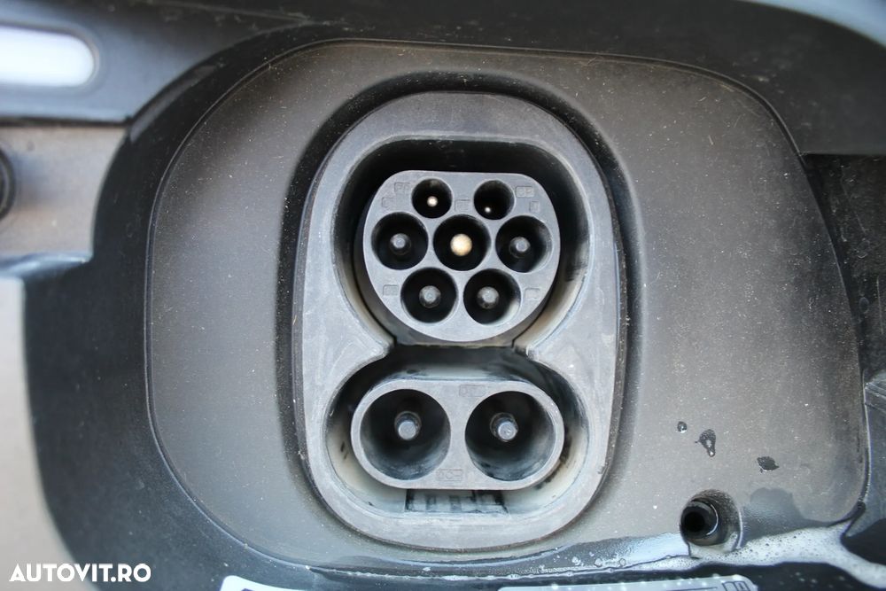 Volkswagen ID.4 Pro - 13