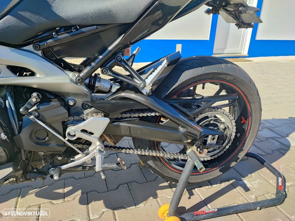 Yamaha MT-09 - 6
