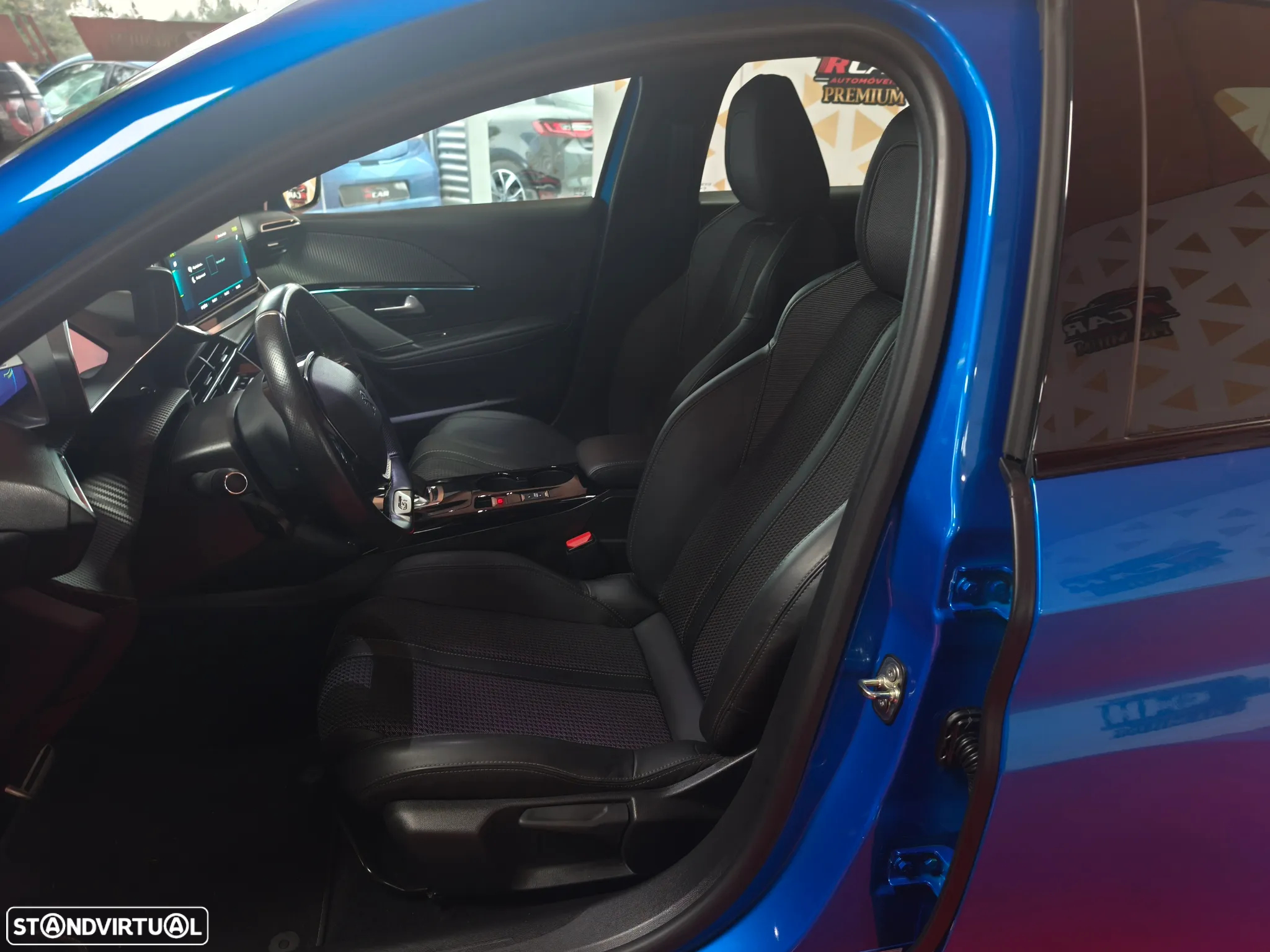 Peugeot e-208 50 kWh GT - 10