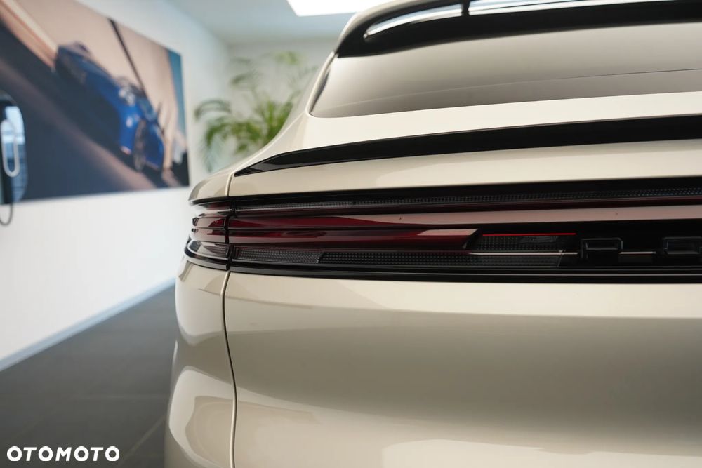 Porsche Cayenne Standard - 31