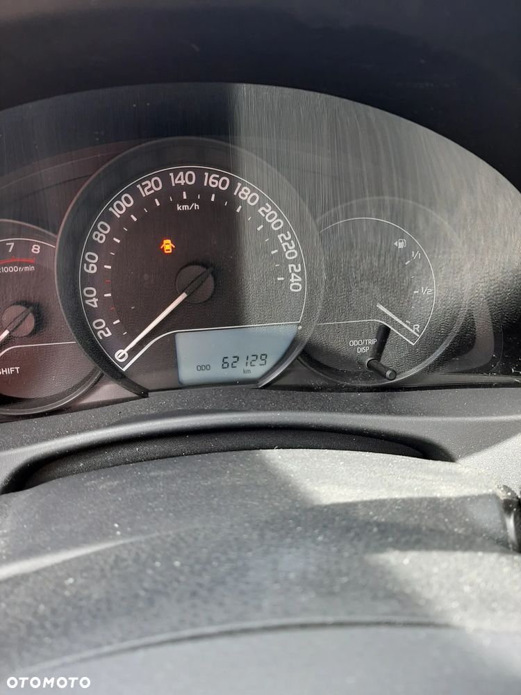 Toyota Auris 1.33 VVT-i Comfort - 5