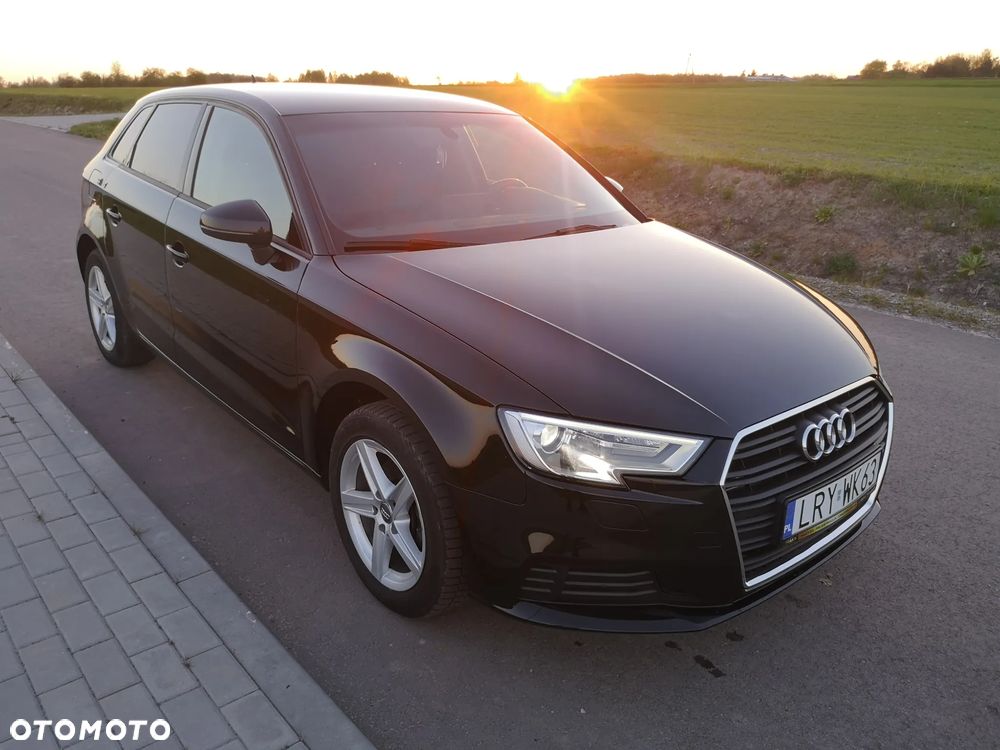 Audi A3 Sportback 1.6 TDI S tronic sport - 2