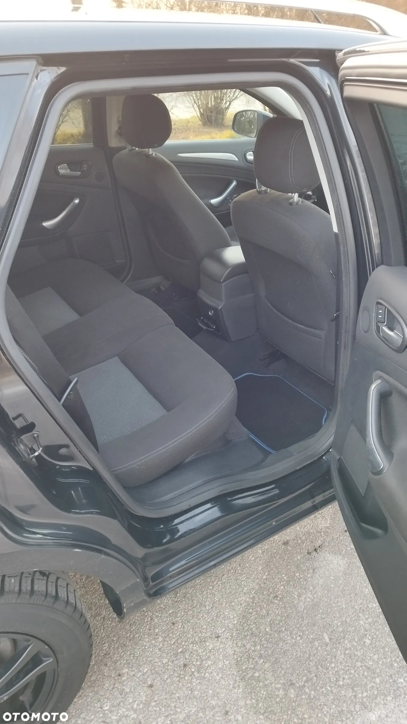 Ford Mondeo 1.6 Ambiente - 14
