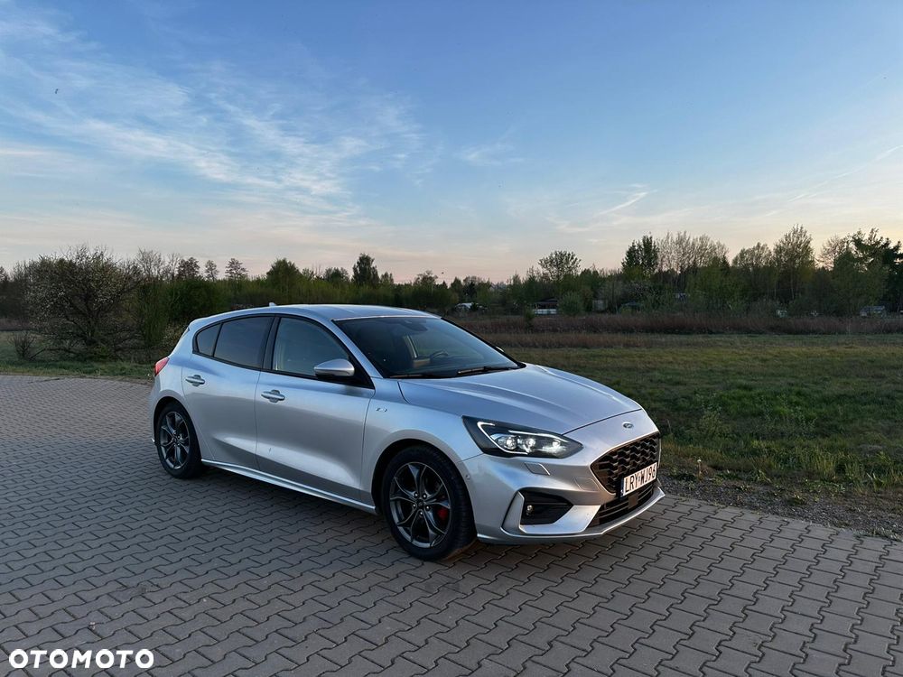 Ford Focus 1.5 EcoBoost ST-Line X - 4