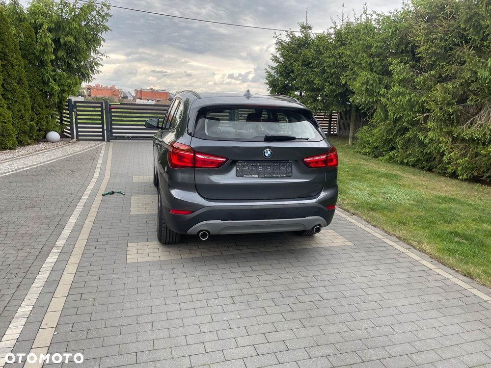 BMW X1 sDrive18d - 15
