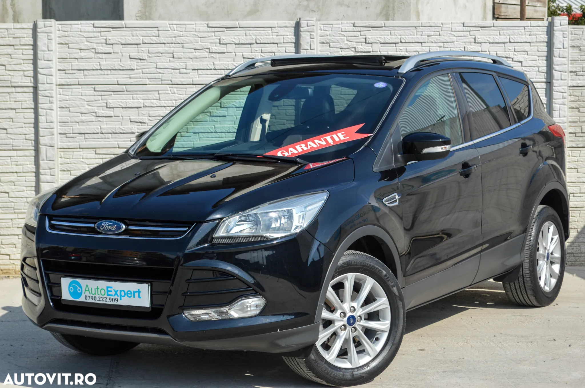 Ford Kuga 1.5 EcoBoost 2x4 Titanium - 12