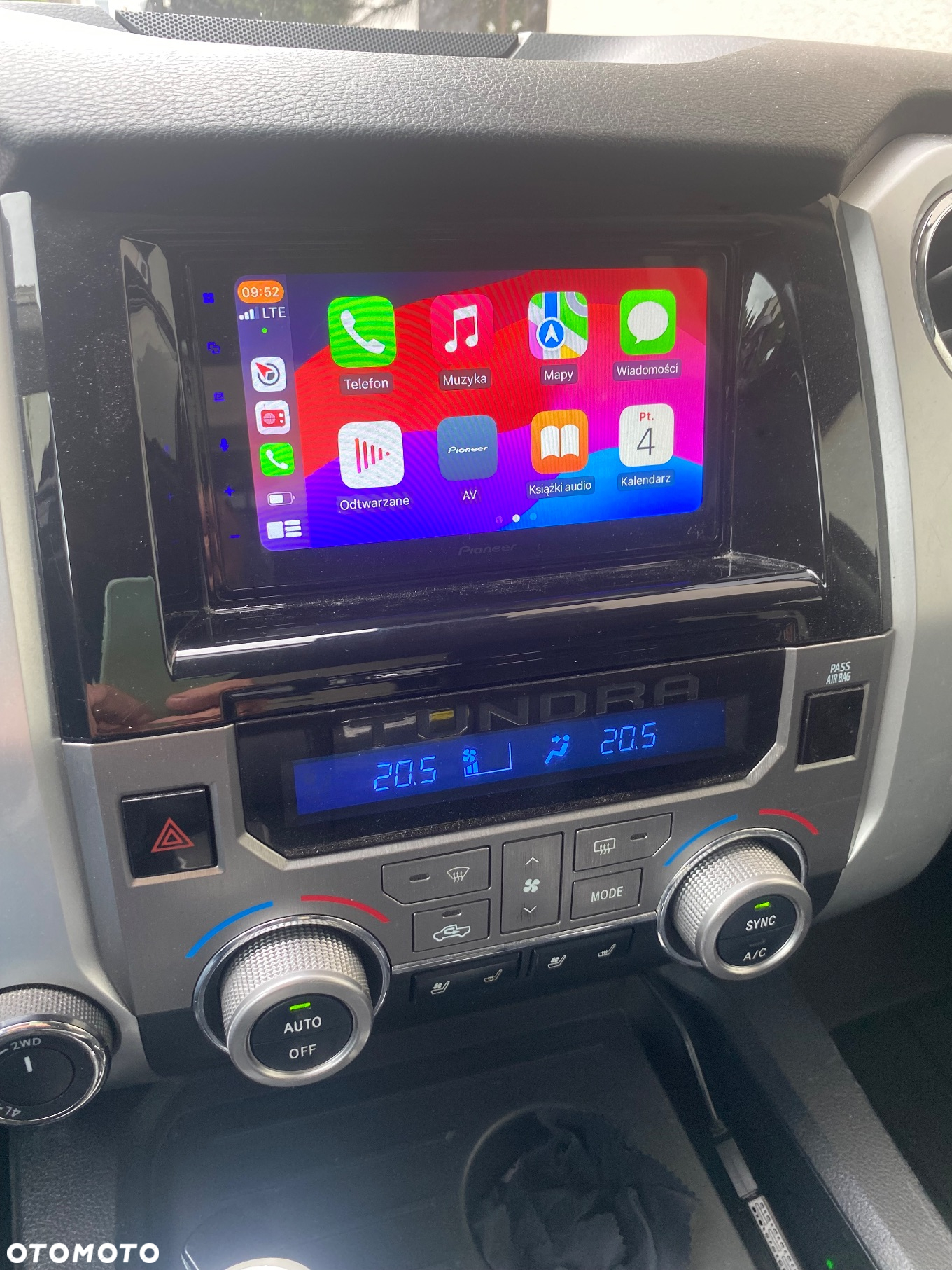 Toyota Tundra - 11
