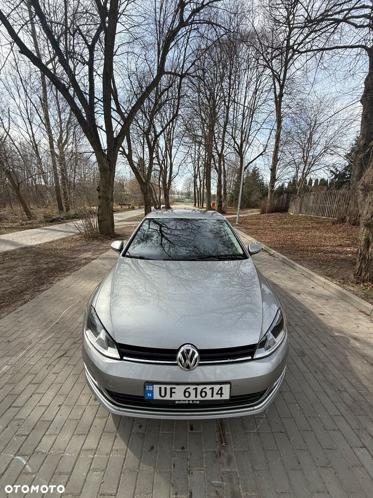 Volkswagen Golf 1.2 TSI Highline DSG - 2