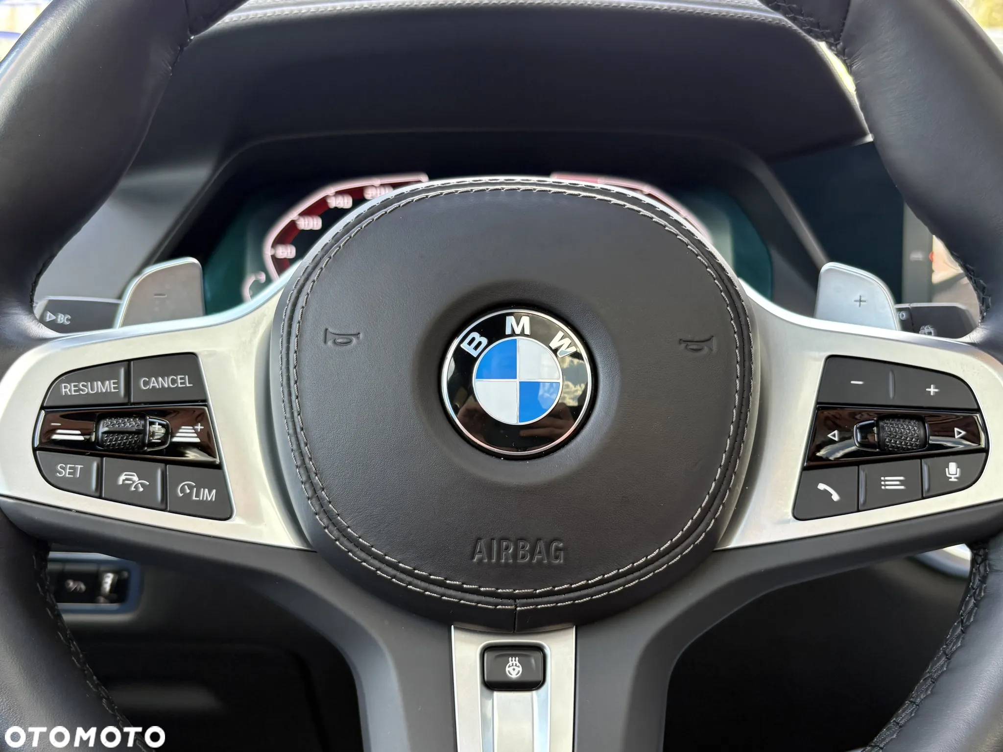 BMW X7 M50i sport - 16