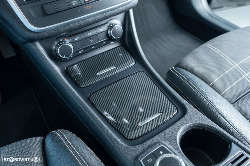 Mercedes-Benz CLA 180 d Shooting Brake Urban Aut. - 8