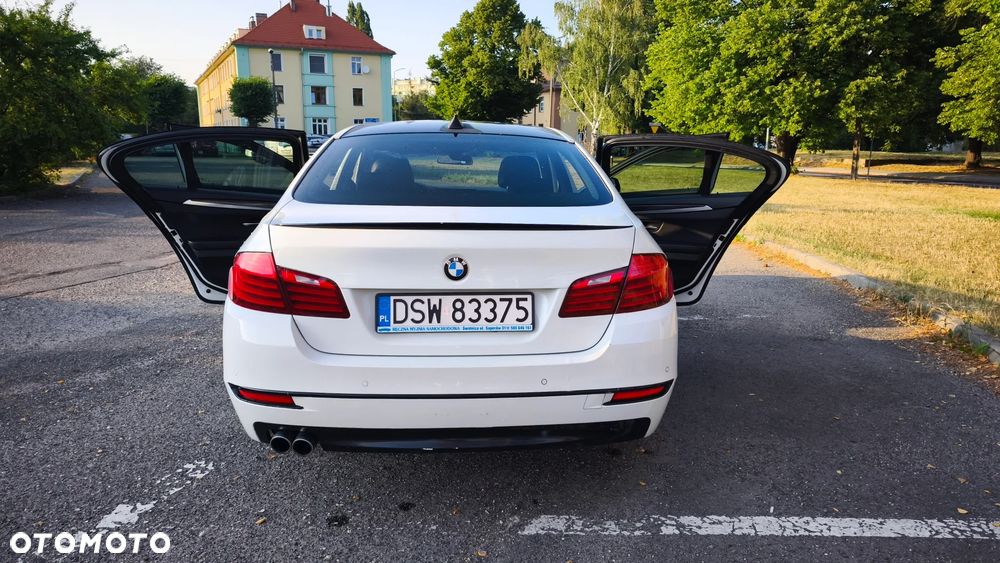 BMW Seria 5 520d Luxury Line - 7