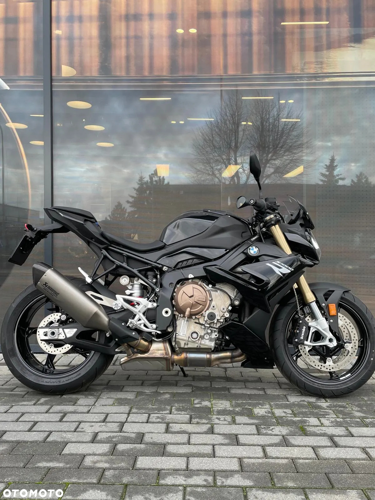 BMW S - 2