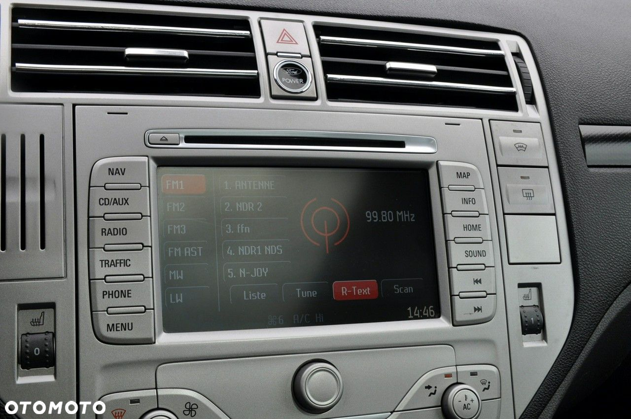 Ford Kuga - 31