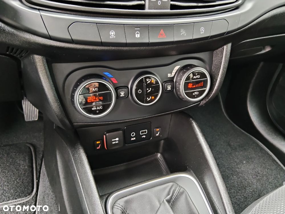 Fiat Tipo 1.4 T-Jet Lounge - 17