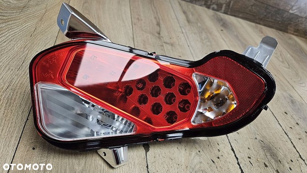 Lampa tył Can-Am Spyder SE6  710001442 - 3
