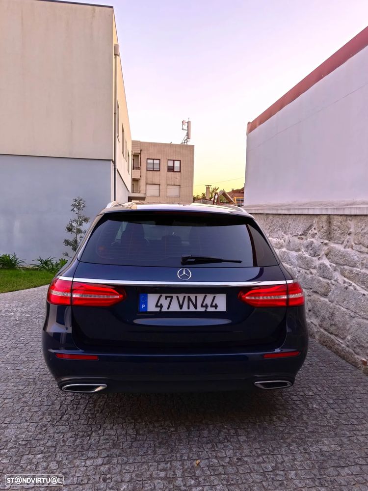 Mercedes-Benz E 220 d Exclusive - 3