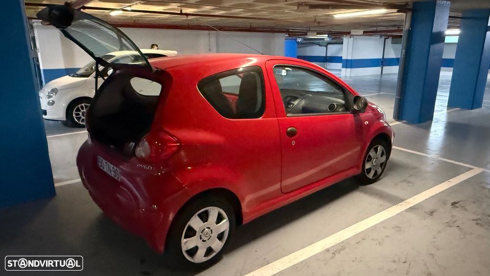 Toyota Aygo 1.0 - 8