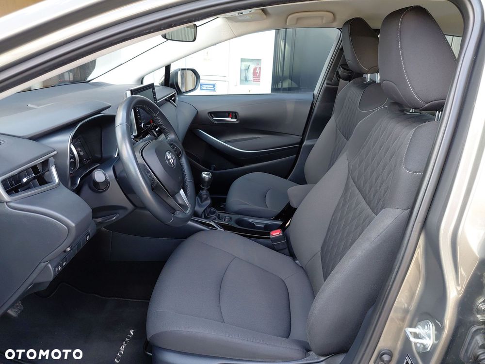 Toyota Corolla - 15