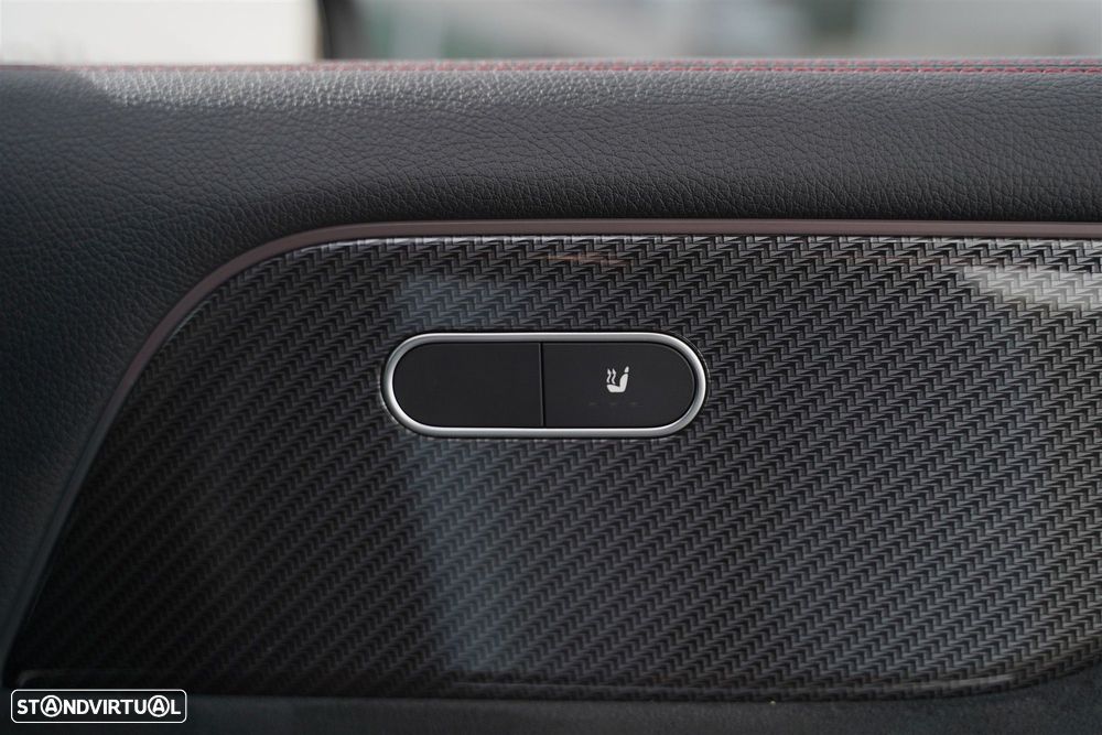 Mercedes-Benz GLA 180 d AMG Line - 41