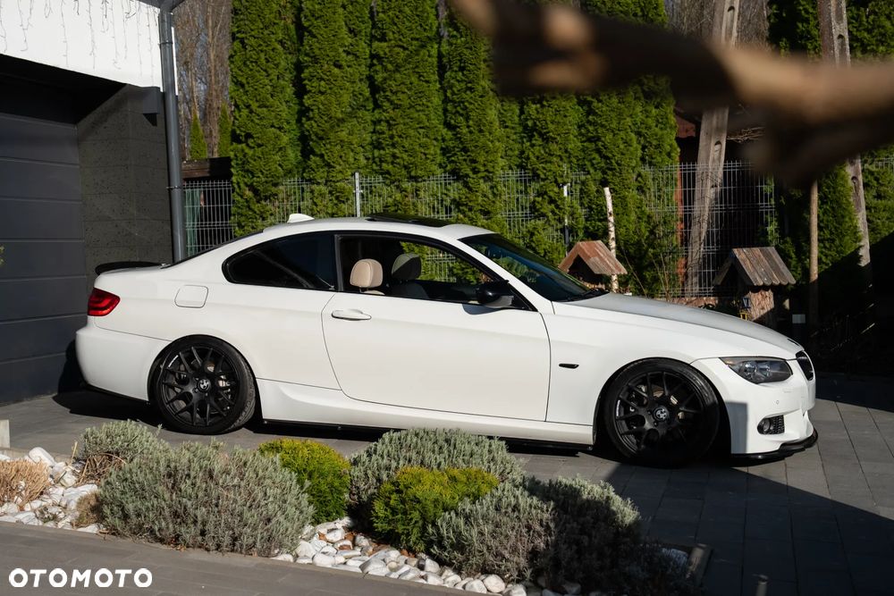 BMW Seria 3 335i - 1