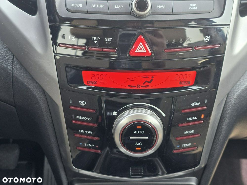 SsangYong/KGM Tivoli 1.6 D Crystal Base - 26