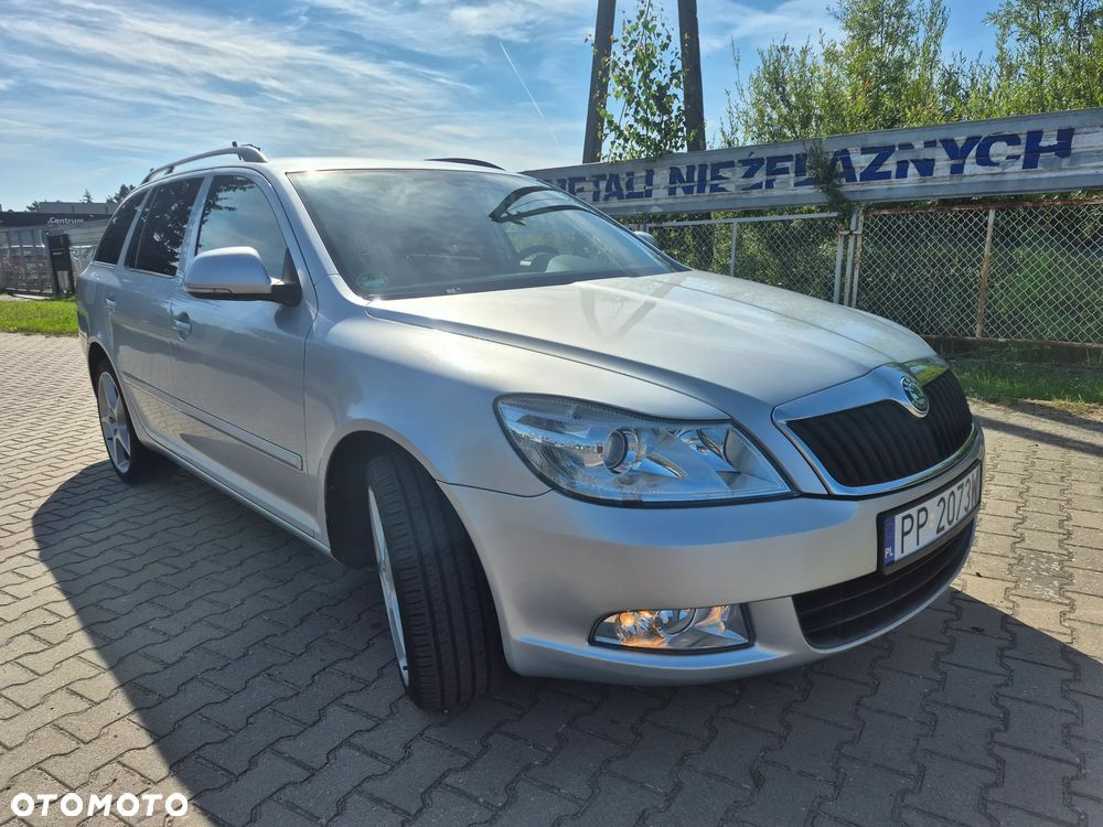 Skoda Octavia 2.0 TDI DPF Ambiente - 6