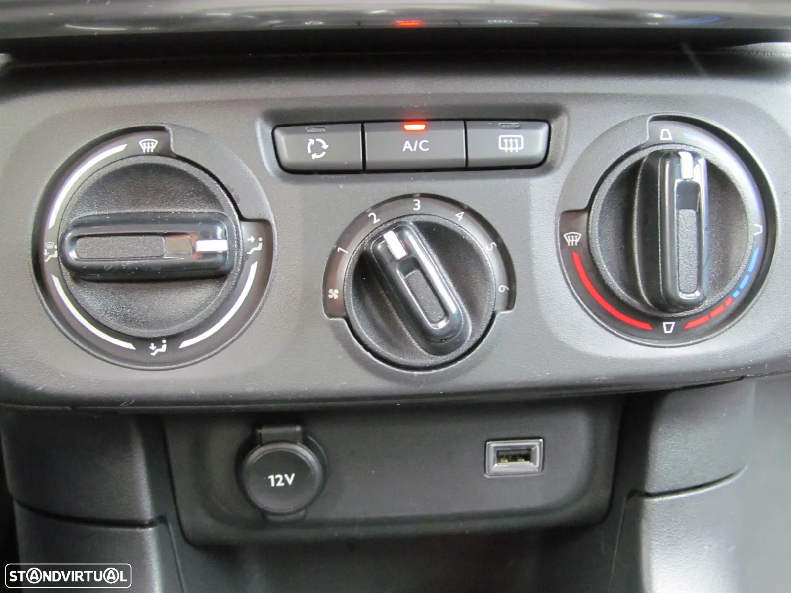 Citroën C3 1.2 PureTech Feel - 21