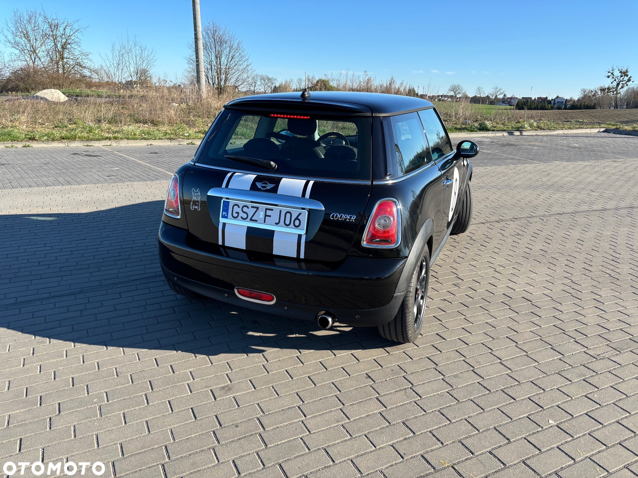 MINI Cooper Standard - 16