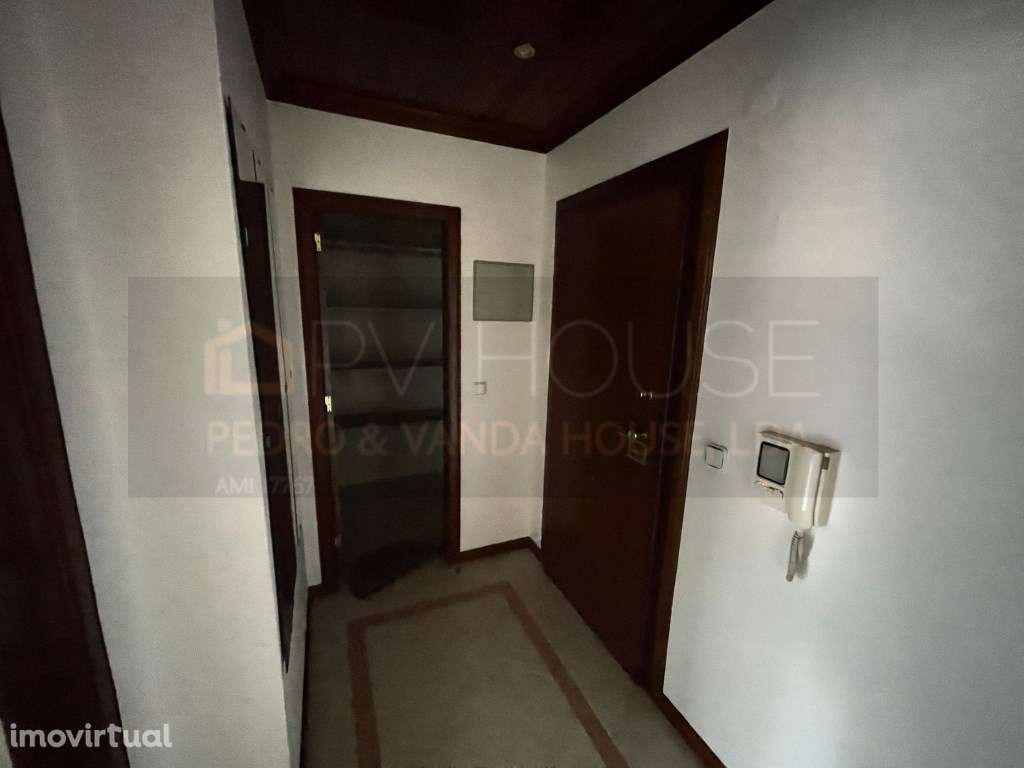 Excelente T2 em São Marcos | Suite, Lareira, Despensa e Vistas de P... - Grande imagem: 3/13