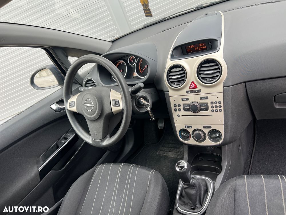 Opel Corsa 1.4 16V Edition - 9
