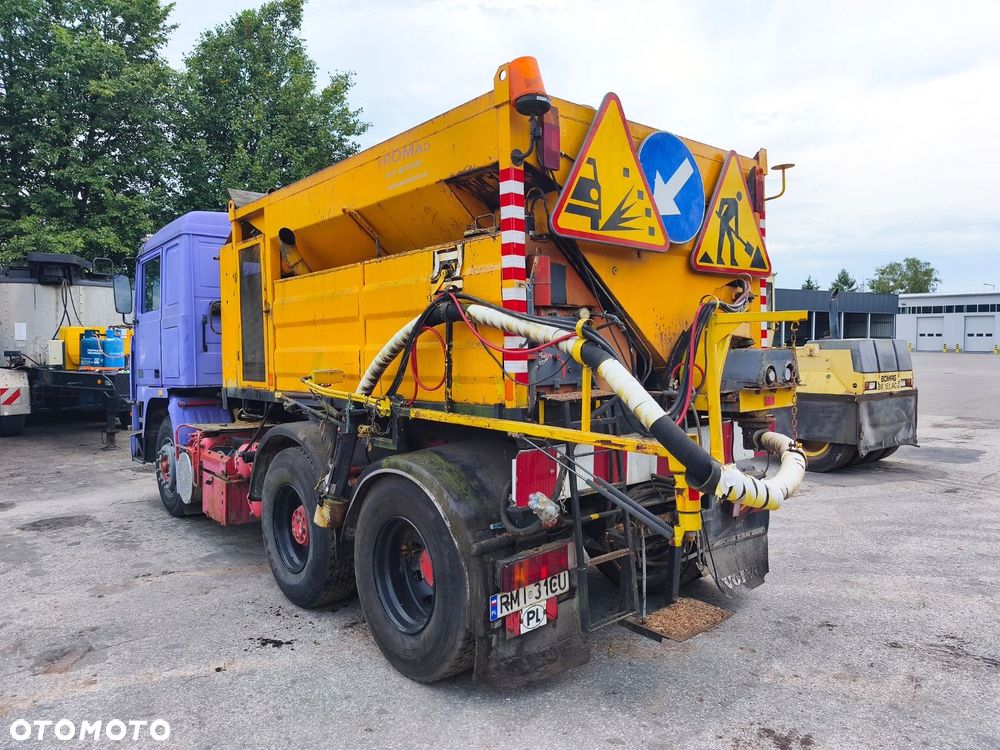 Volvo F 12 360 6X2 - 7