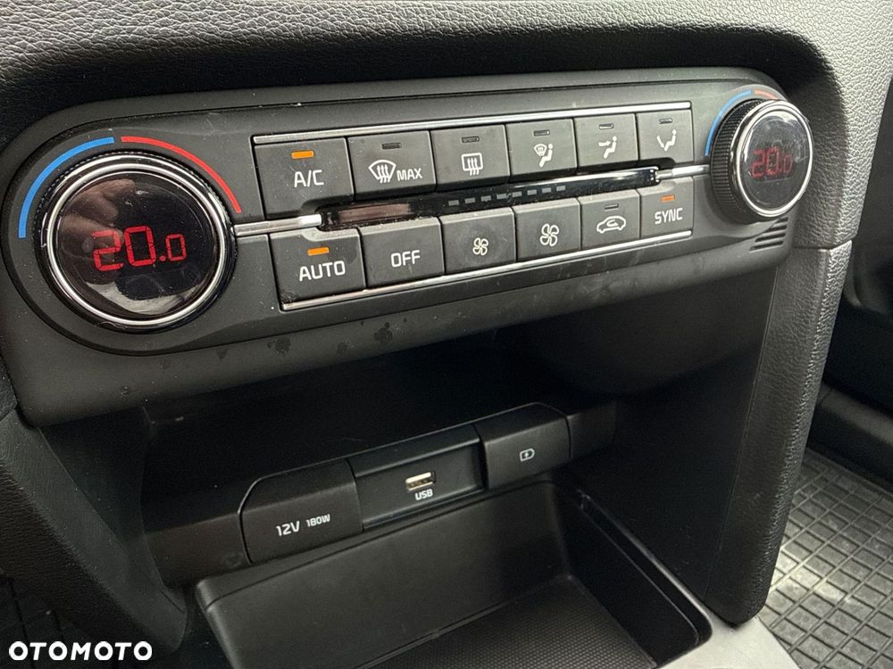 Kia Ceed 1.4 T-GDI M - 19