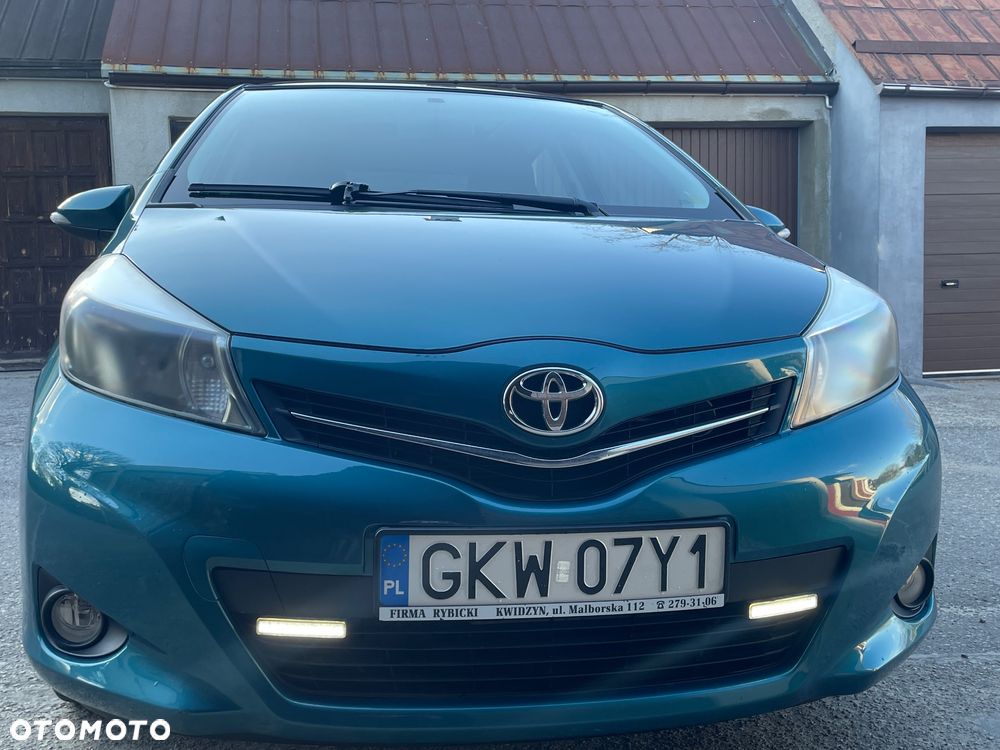 Toyota Yaris 1.33 Premium - 1