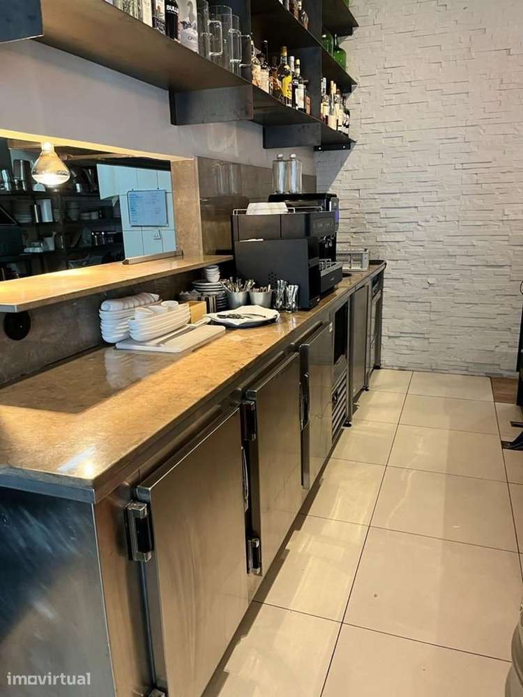 Trespasse de restaurante em funcionamento no centro de Aveiro - Grande imagem: 3/22