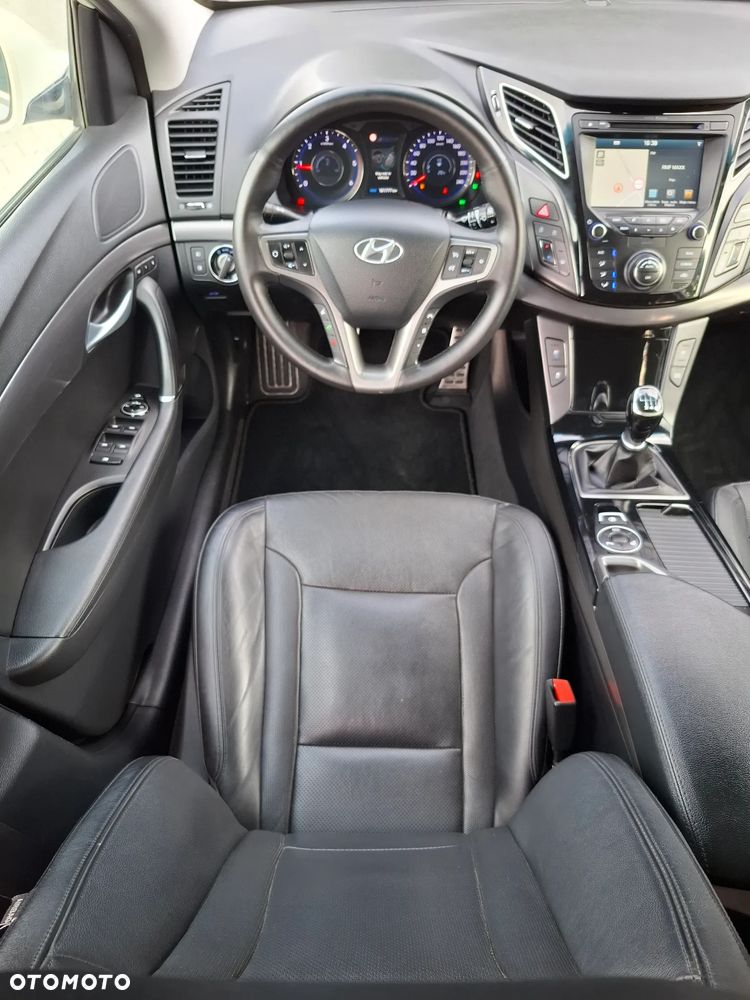 Hyundai i40 Kombi blue 1.7 CRDi Premium - 16