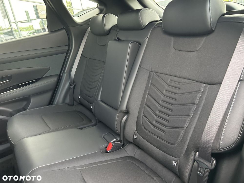 Hyundai Tucson - 16