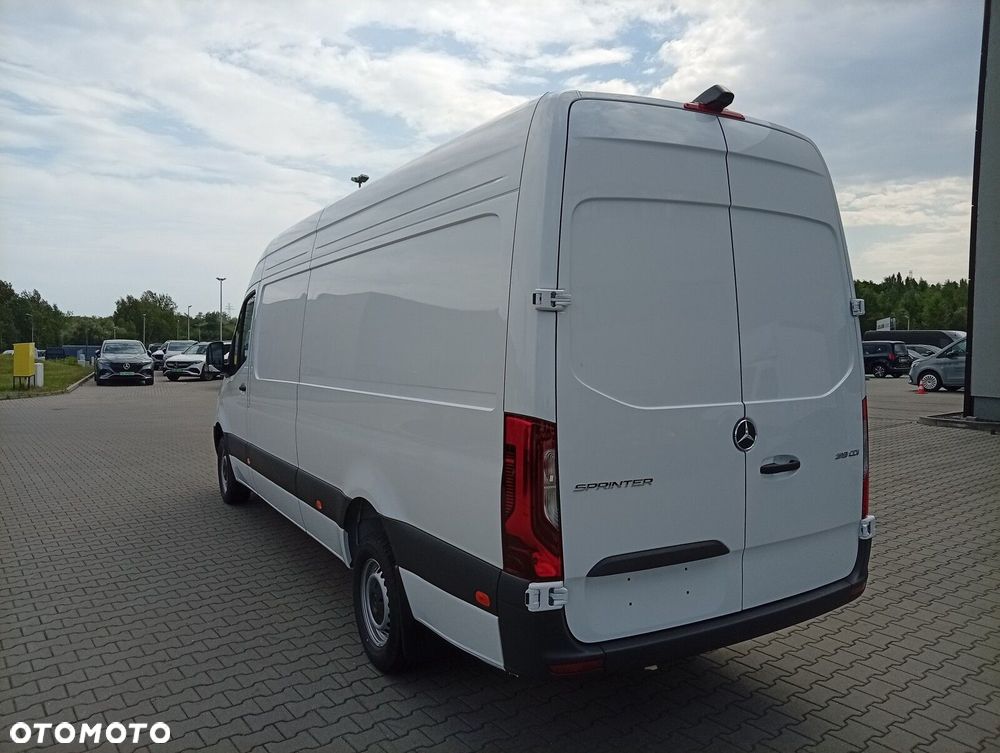 Mercedes-Benz Sprinter 319 CDI - 4