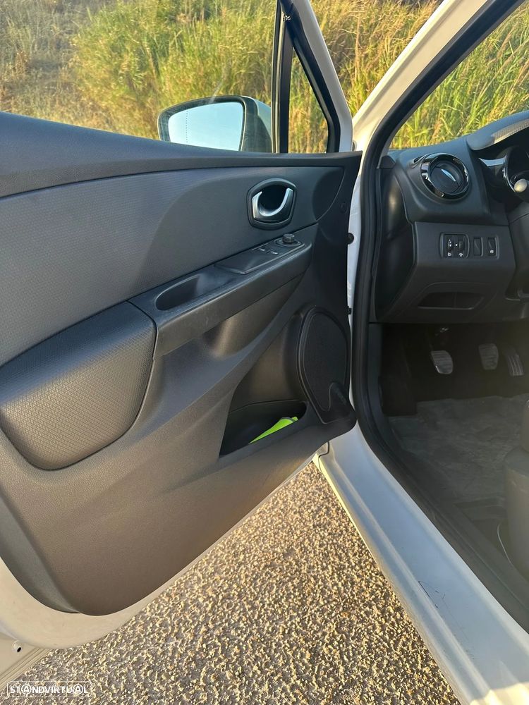 Renault Clio 1.5 dCi Dynamique S 82g - 8