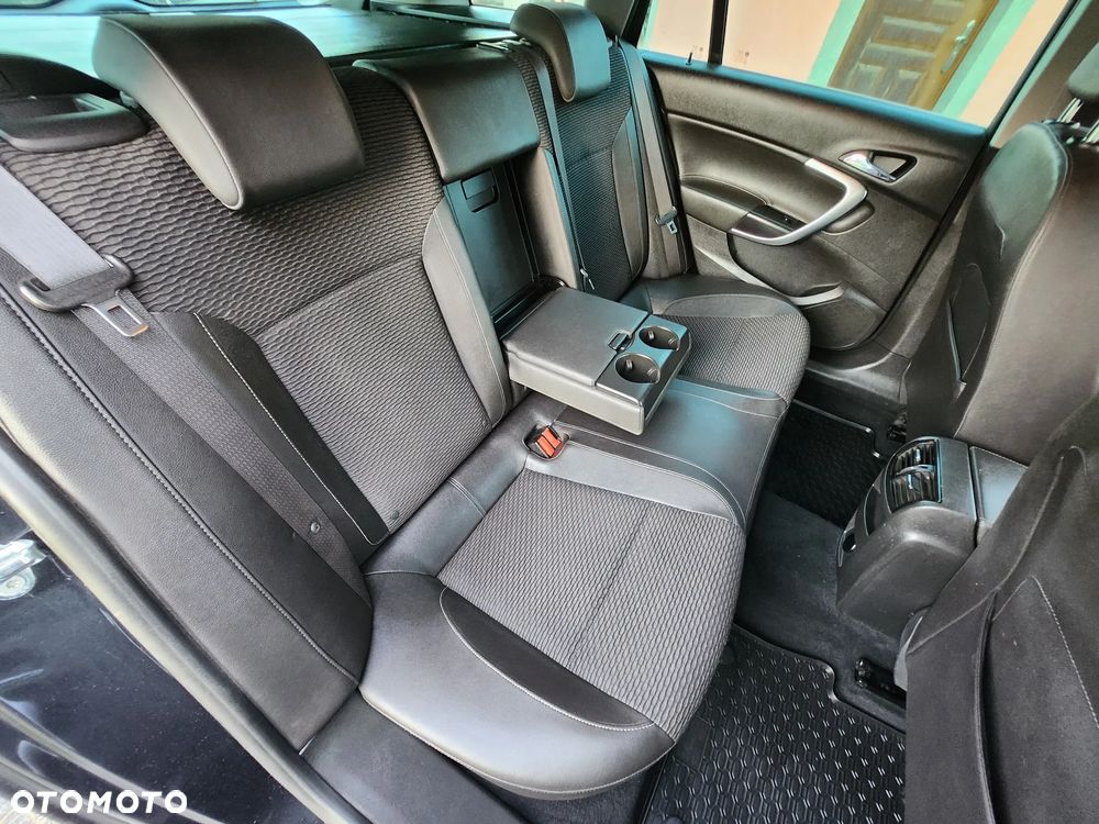 Opel Insignia - 13