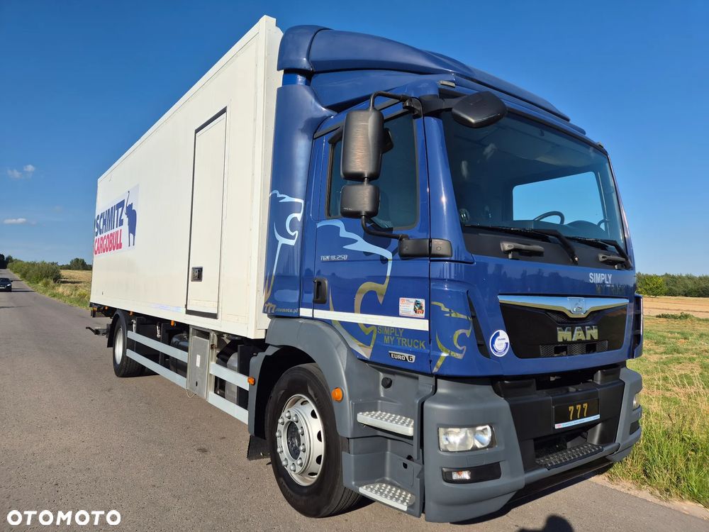 MAN TGM 18.290 18.250 Carrier 1950 D/E z Holandii / TOP STAN / 7.5m / 18 palet / winda + drzwi boczne / OKAZJA - 5