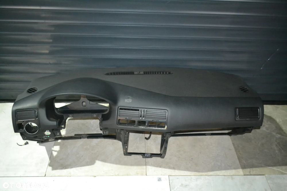 VW GOLF IV BORA DESKA ROZDZIELCZA KONSOLA POMORSKIE - 4