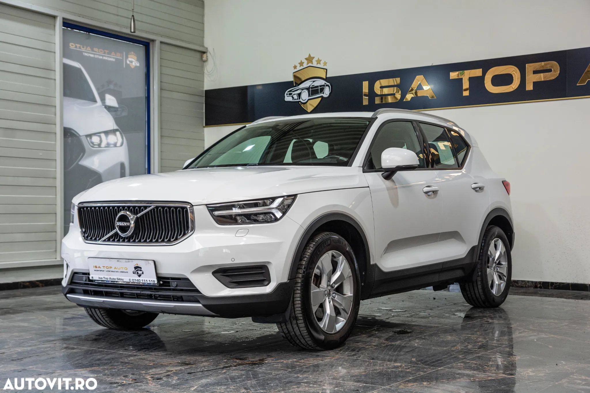 Volvo XC 40 D3 AWD Momentum - 1