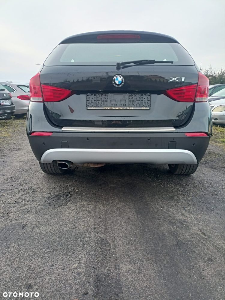 BMW X1 sDrive18i Sport Line - 16