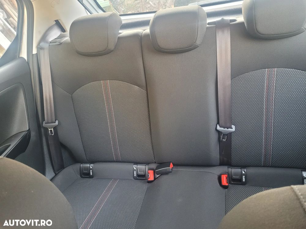 Opel Corsa 1.4 ECOTEC Color Edition - 10