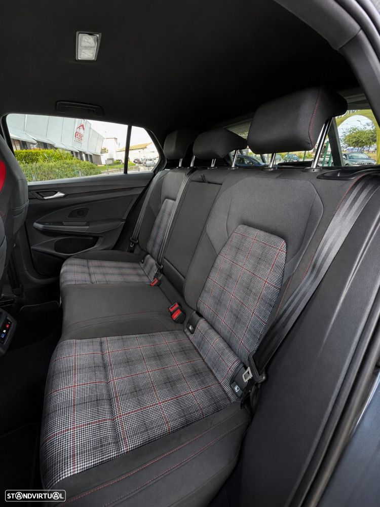VW Golf 2.0 TSI GTI DSG - 13