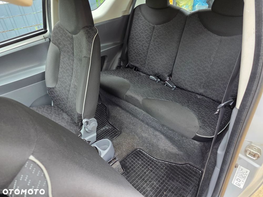 Peugeot 107 1.0 Trendy - 9